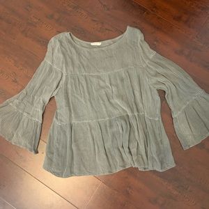 miss love green long flare sleeve shirt